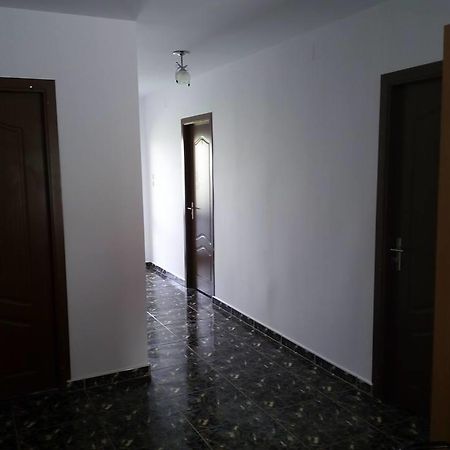 Casa Marcone Guest House Partizanii ภายนอก รูปภาพ