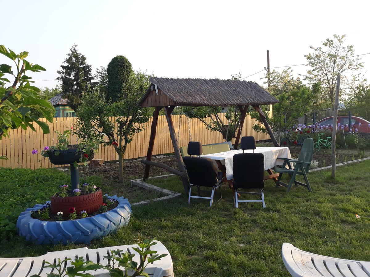 Casa Marcone Guest House Partizanii ภายนอก รูปภาพ